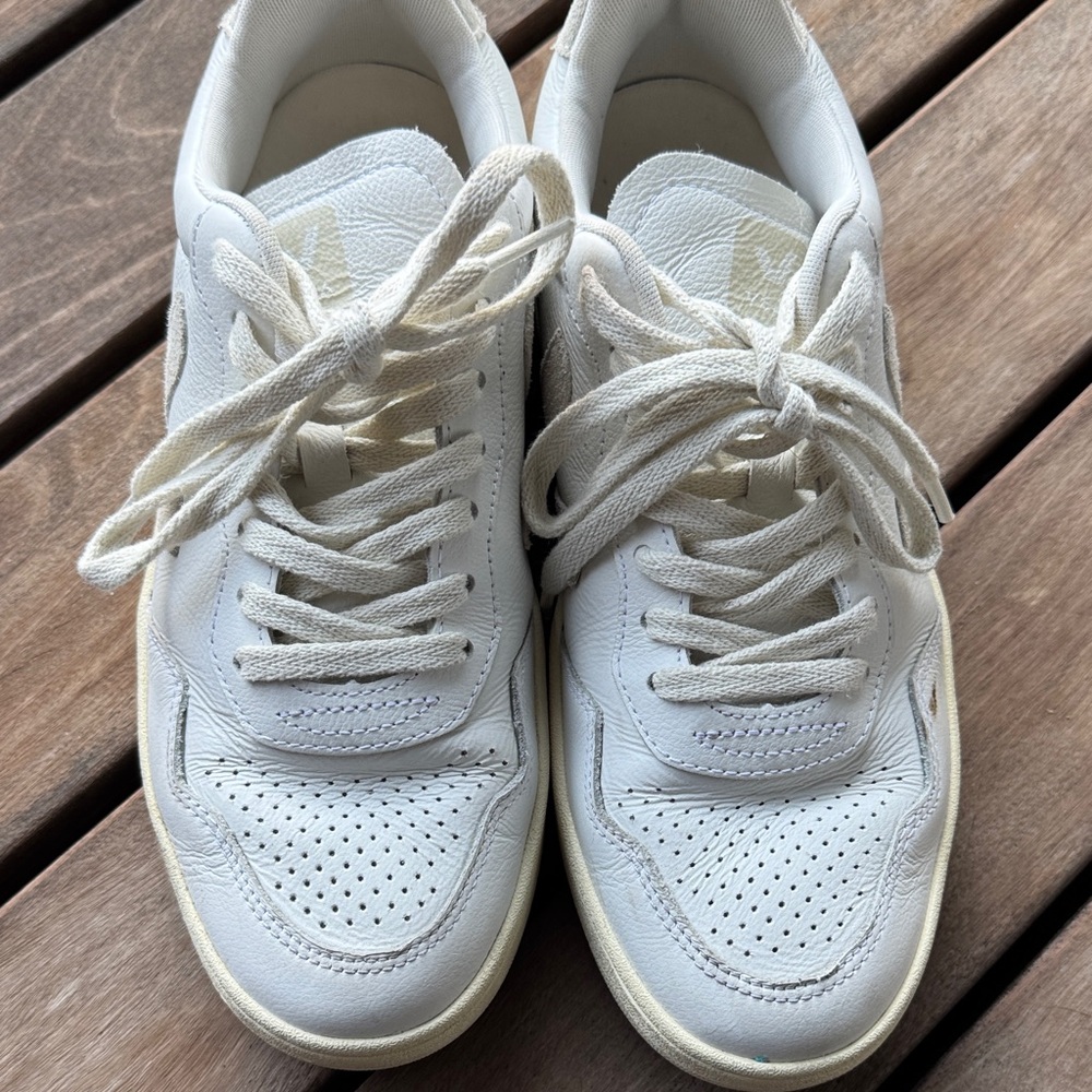 Veja V-90 size 9 - Picture 4 of 11